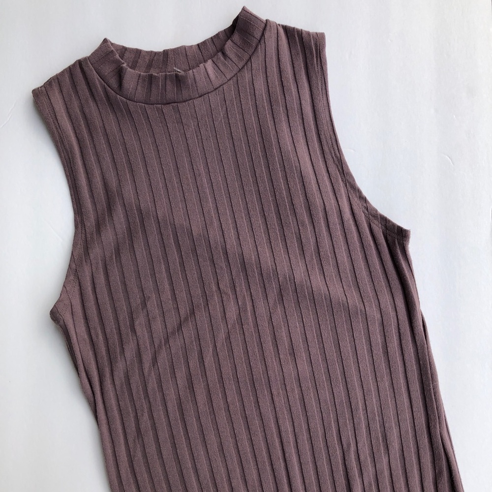 High neck Top